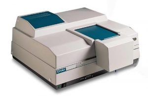 cary-100-uv-visible-spectrophotometer-varian
